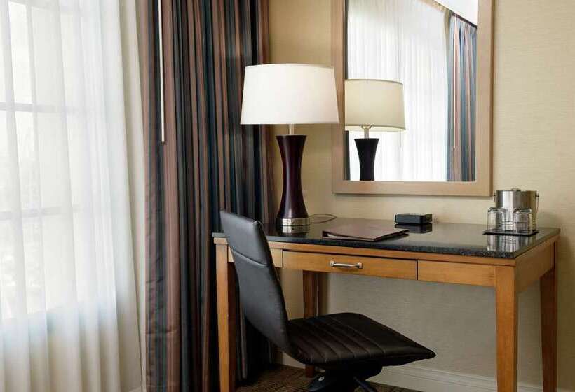Люкс, Embassy Suites By Hilton Myrtle Beach Oceanfront Resort