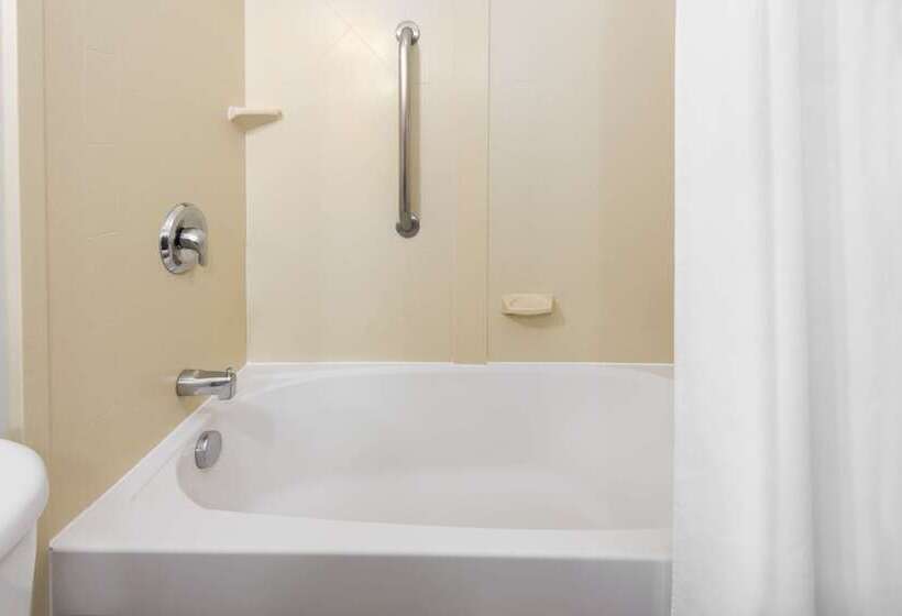 Номер Стандарт 2 Двуспальные Кровати, Hampton Inn Danbury