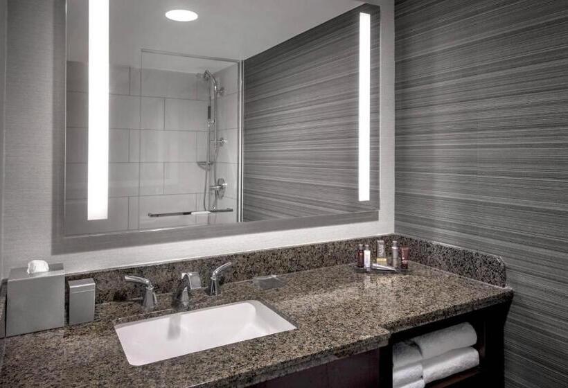Quarto Estandar Cama King, Newark Liberty International Airport Marriott