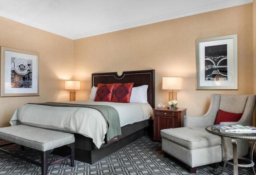 Premium Kamer, Omni Severin