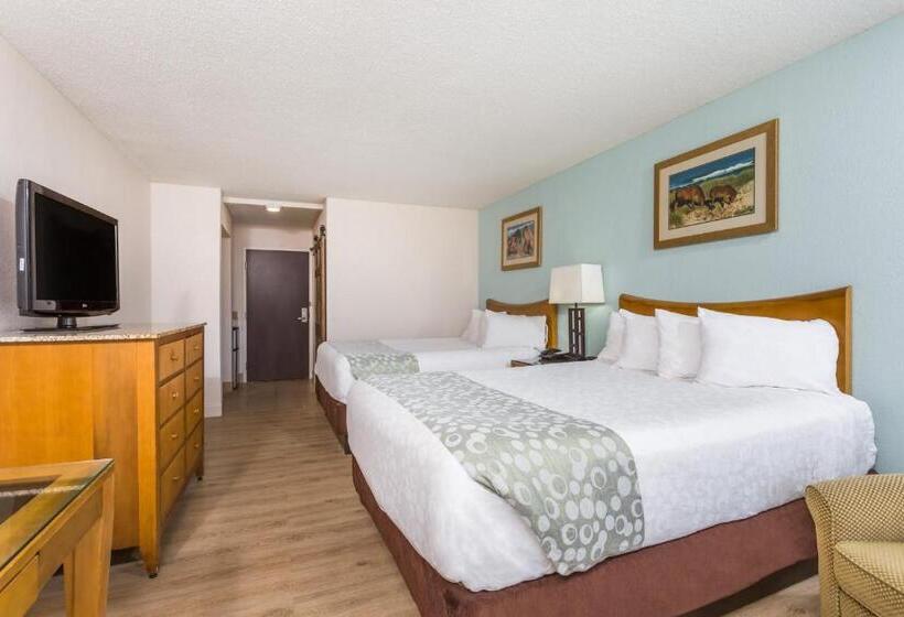 Номер Стандарт Вид на Море, Ramada Plaza By Wyndham Nags Head Oceanfront