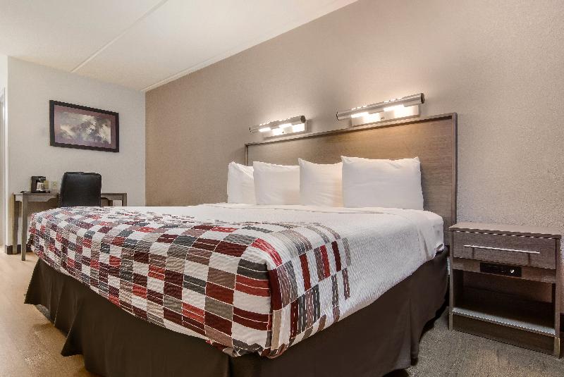 Номер Superior Кровать Кинг, Red Roof Inn Durham  Duke Univ Medical Center