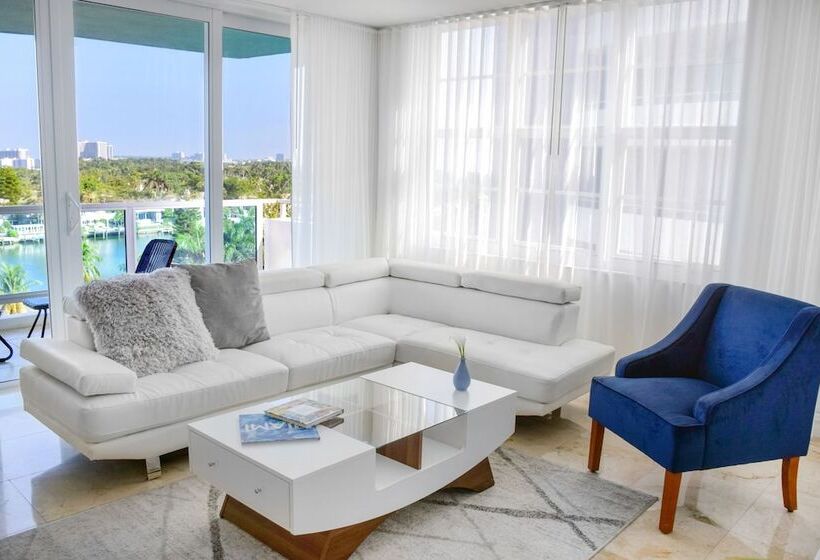 三卧高级套房, Seacoast Suites On Miami Beach