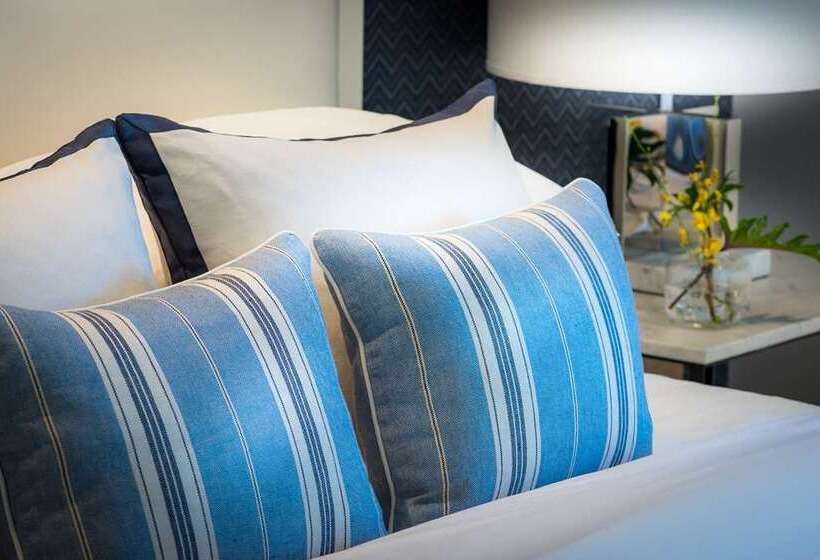 سوئیت با تخت بزرگ, The Luxury Collection Hotel Manhattan Midtown