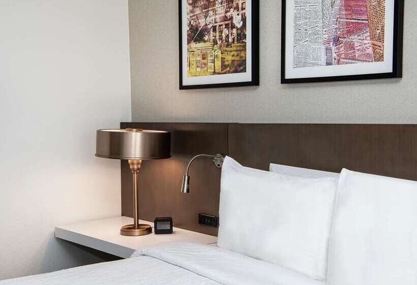 Стандартный Номер Кровать Кинг, Hilton Stamford Hotel & Executive Meeting Center