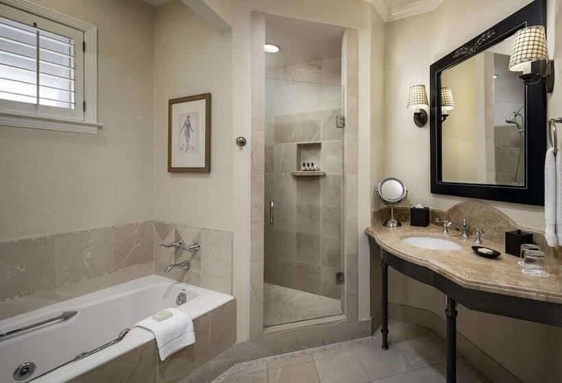 스위트 킹사이즈 침대, Fairmont Sonoma Mission Inn & Spa
