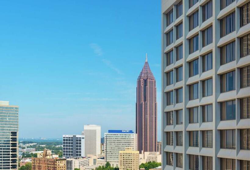 带2个双人床的标准工作室, Hilton Atlanta