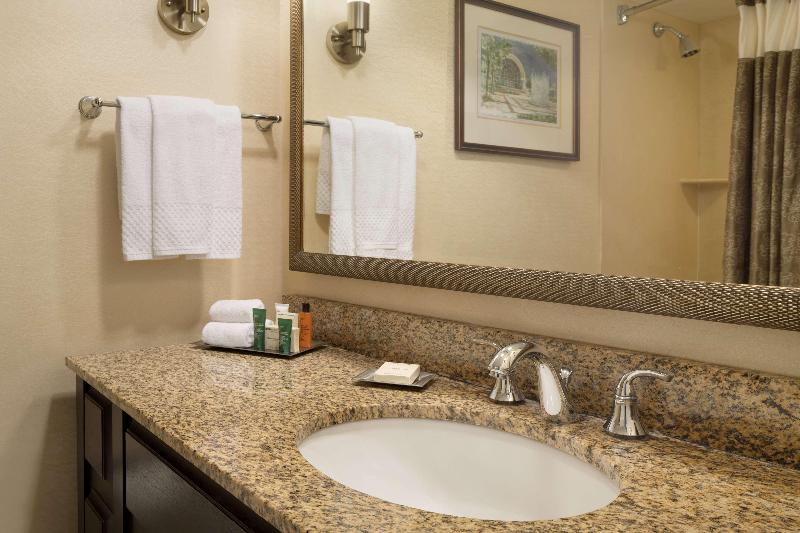 디럭스 룸, Hilton St. Louis Frontenac