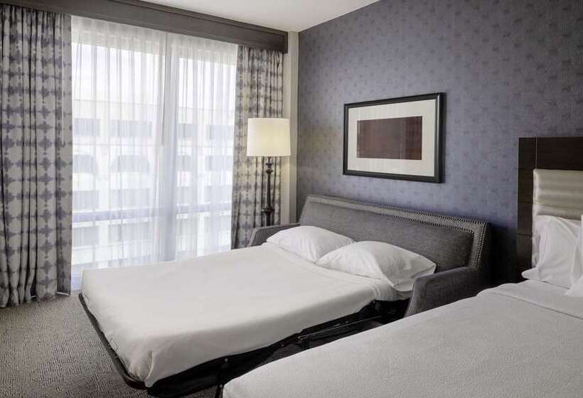 스탠다드 룸 킹사이즈 침대, Hilton St. Louis Frontenac