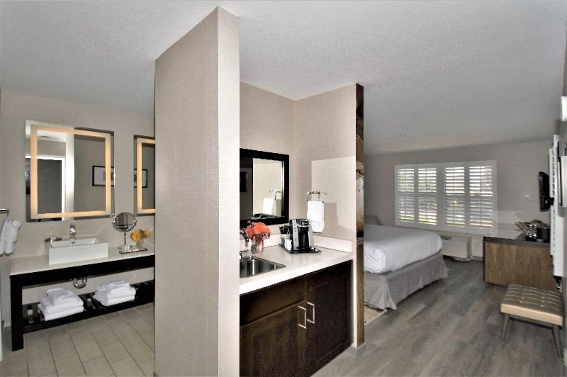 스위트 킹사이즈 침대, Indigo Napa Valley, An Ihg
