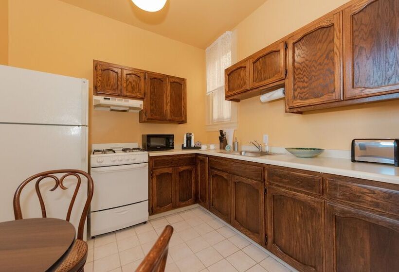 Suite 2 Sypialnie, Stanyan Park