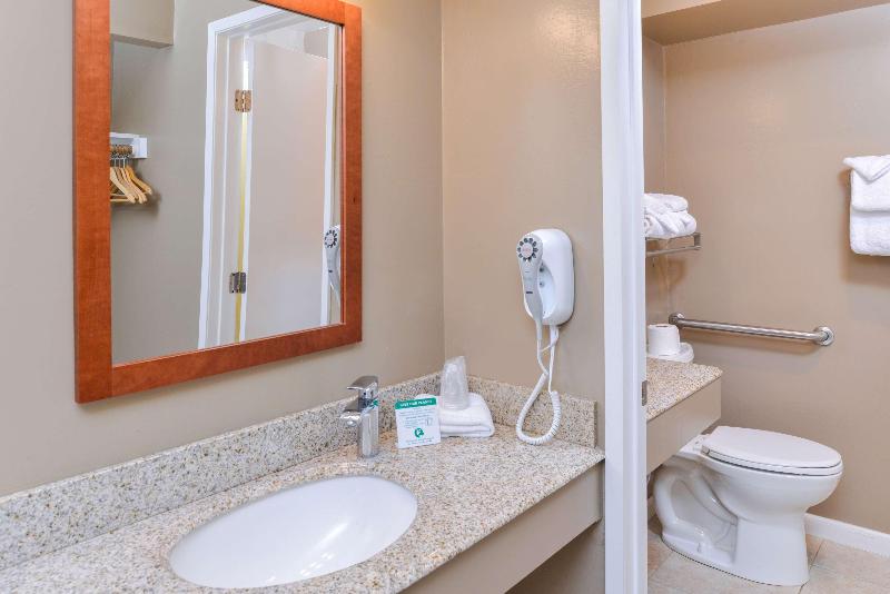 Стандартный Номер Кровать Кинг, Svendsgaard S Lodge  Americas Best Value Inn & Suites