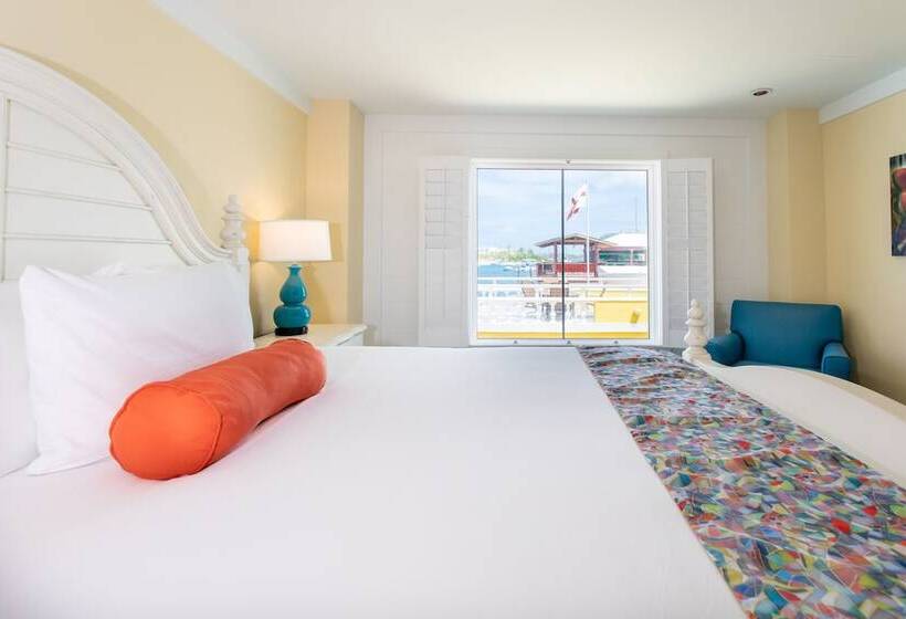 Quarto Superior com Vistas, Caravelle