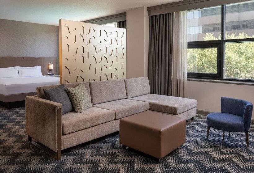Suíte Júnior, Hilton Houston North