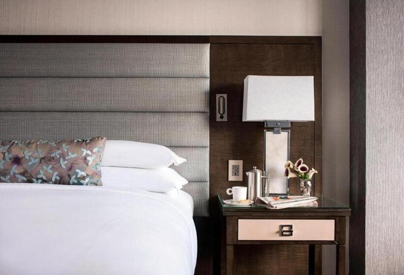Quarto Estandar Cama King para Deficientes Físicos, The Ritzcarlton, Atlanta