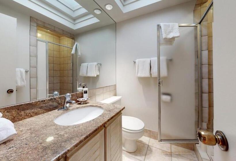 Апартаменты 3 Спальни, Top Of The Village   Coraltree Residence Collection