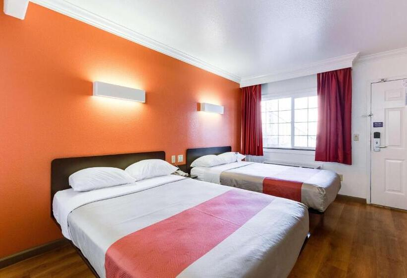 デラックスの４人部屋, Motel 6 San Jose, Ca   Convention Center