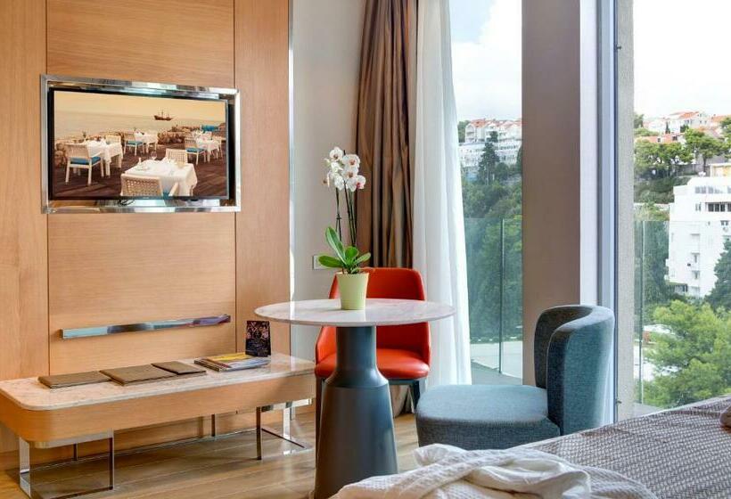اتاق استاندارد با چشم‌انداز پارک, Rixos Premium Dubrovnik