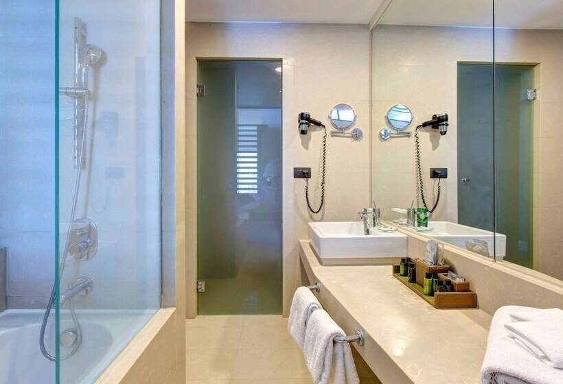 اتاق سوپریور با چشم‌انداز دریا, Rixos Premium Dubrovnik