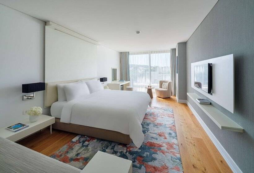 اتاق سوپریور با چشم‌انداز دریا, Rixos Premium Dubrovnik