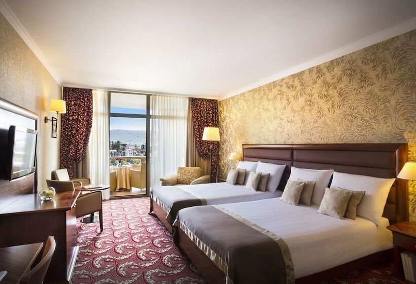 اتاق استاندارد با چشم‌انداز پارک, Remisens Hotel Metropol