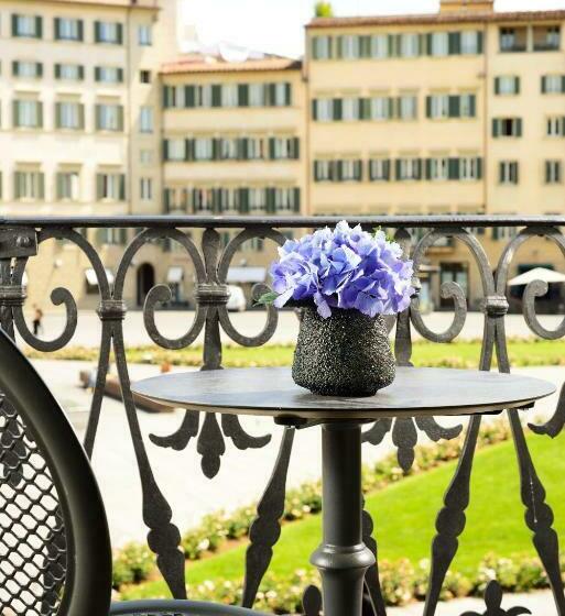 سوییت دوبلکس, Grand Hotel Minerva