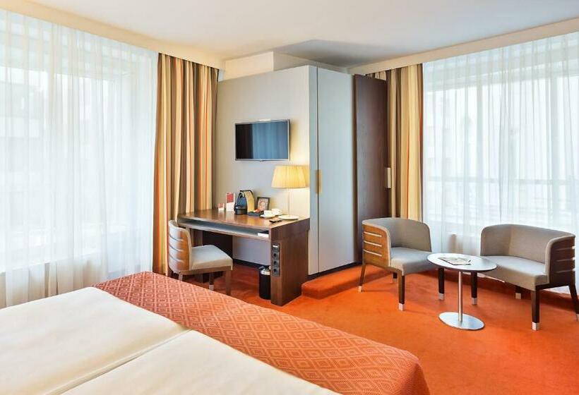 스위트, Austria Trend Hotel Europa Wien