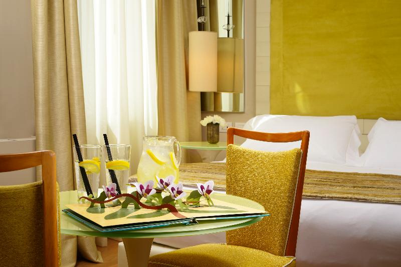اتاق اجرایی سه نفره, Grand Hotel Minerva