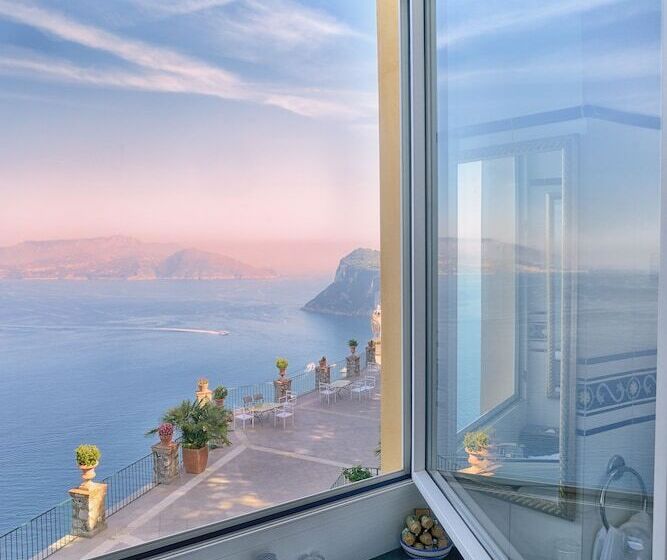 Suíte Júnior Vista Mar, Caesar Augustus