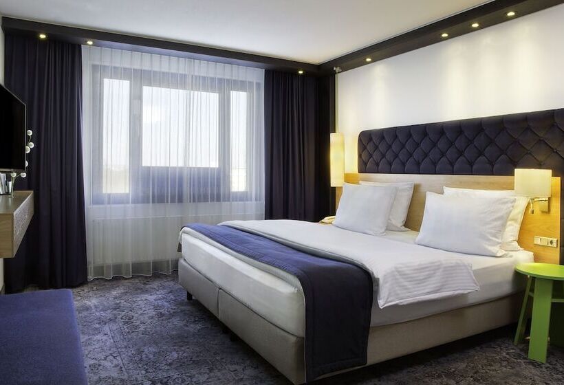 Люкс, Holiday Inn Stuttgart, An Ihg