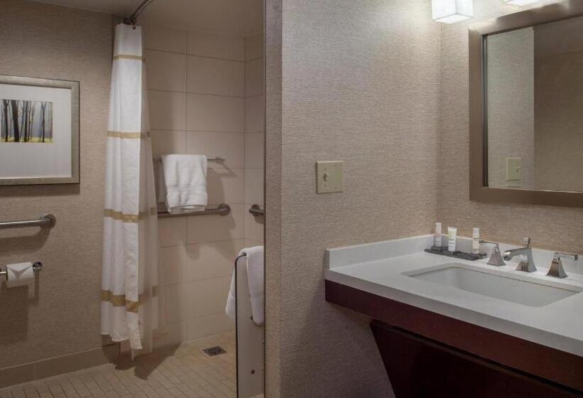 Номер Клуб, Marriott St. Louis West