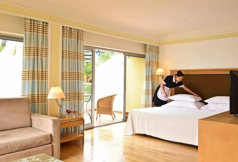 Полулюкс, Pestana Carlton Madeira Ocean Resort