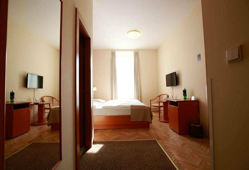 Quarto Estandar, Merkur   Czech Leading Hotels