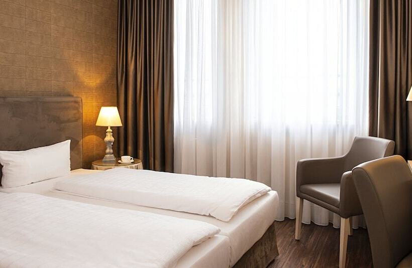 Классический Номер, Victor S Residenz Hotel Saarlouis