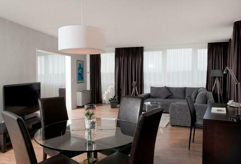Люкс, Wyndham Hannover Atrium