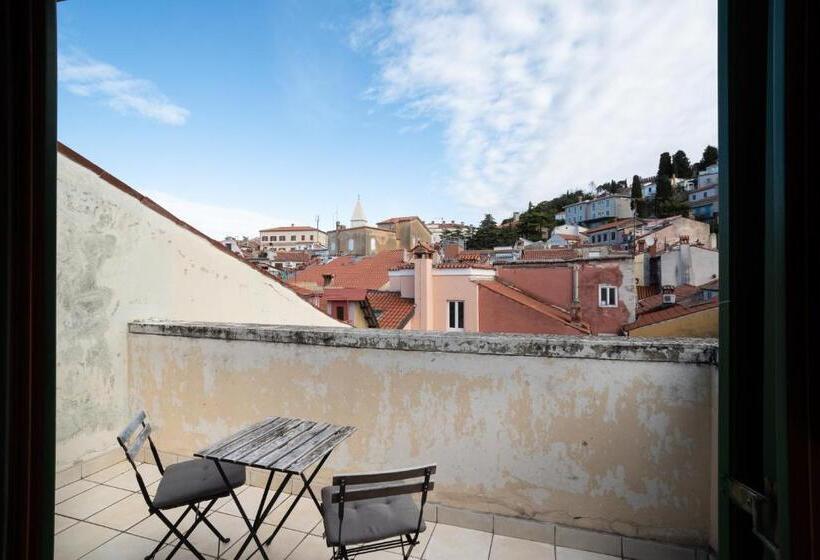 اتاق سوپریور با بالکن, Art Hotel Tartini