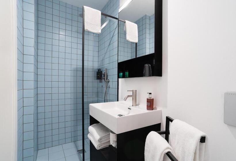 Comfort room with city view, Art Hotel Tartini