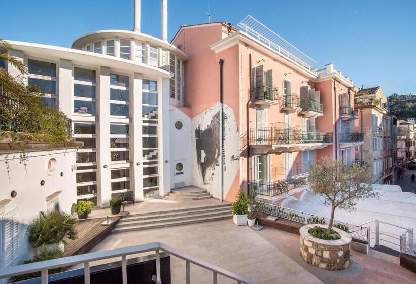 اتاق استاندارد با بالکن و چشم‌انداز دریا, Art Hotel Tartini
