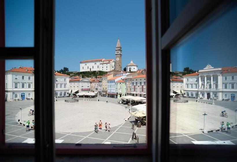 Comfort room with city view, Art Hotel Tartini