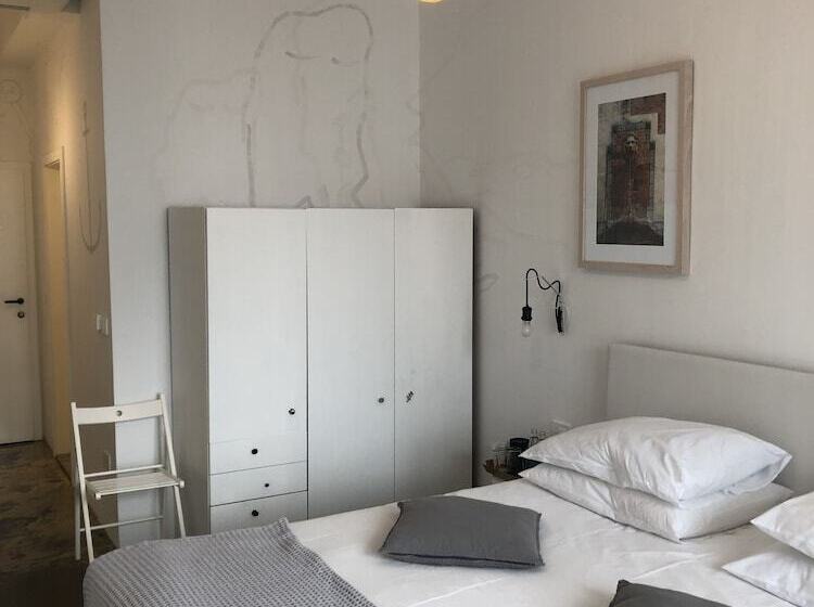 اتاق سوپریور با چشم‌انداز دریا و بالکن, Art Hotel Tartini