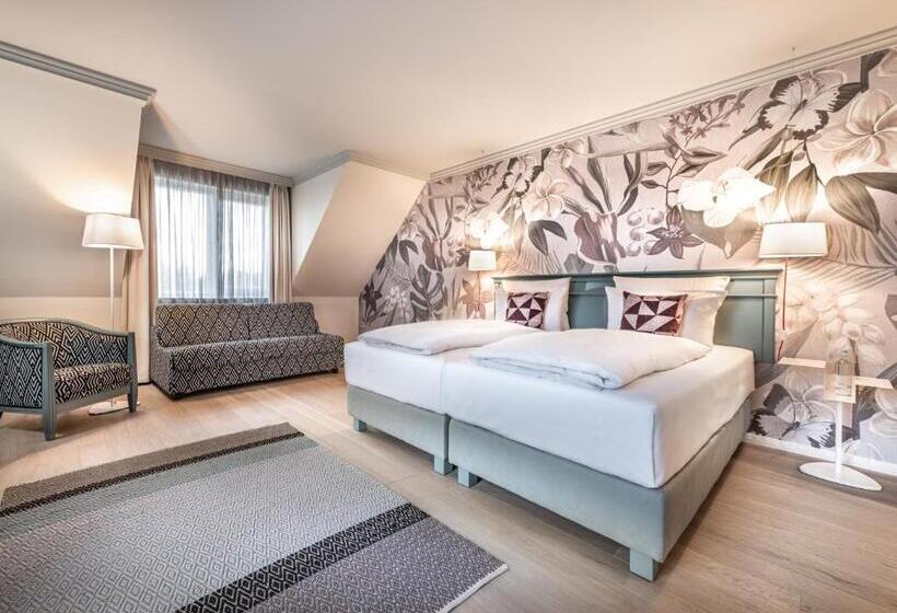 Standardzimmer, Steigenberger Hotel Treudelberg Hamburg