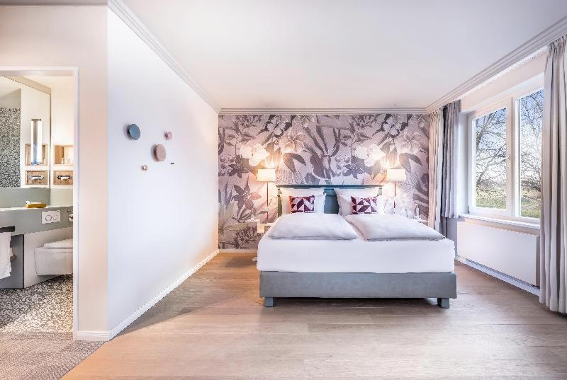 Standardzimmer, Steigenberger Hotel Treudelberg Hamburg