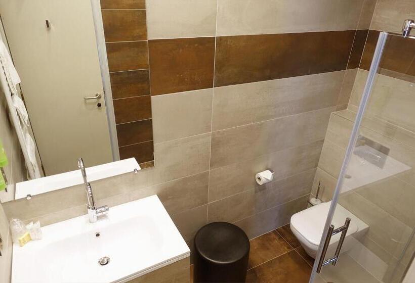 Quarto Estandar Individual, Du Parc Ath
