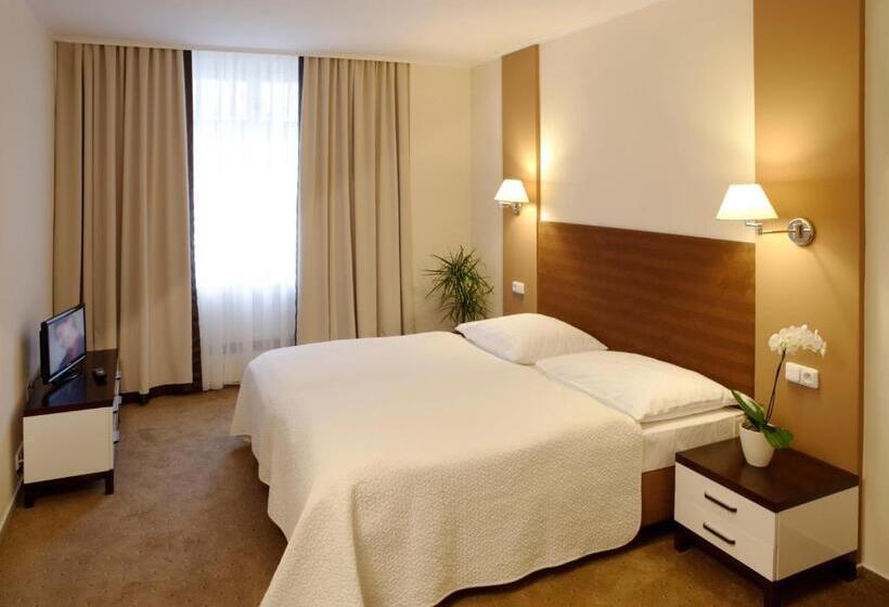 Apartamento 1 Dormitório, Embassy