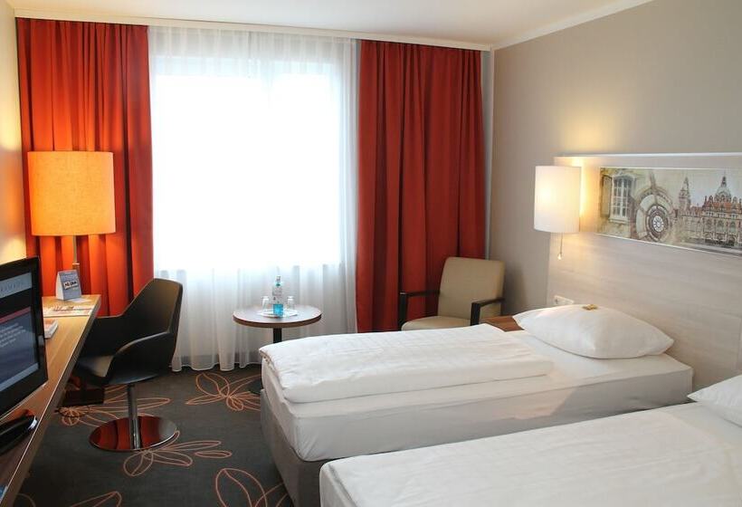 Номер Superior, H+ Hotel Hannover