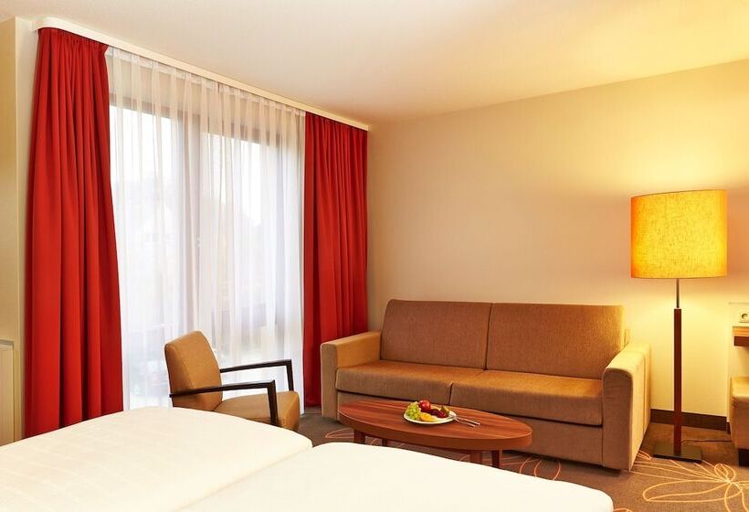 Полулюкс, H+ Hotel Hannover
