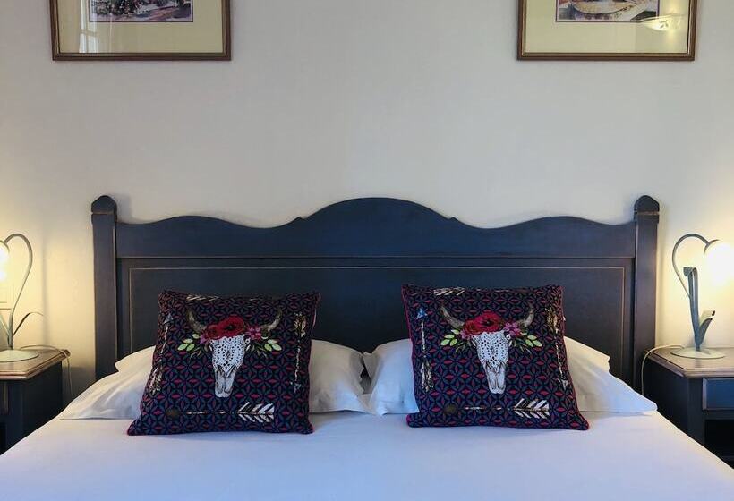 Семейный Номер, Hôtel Jas Neuf