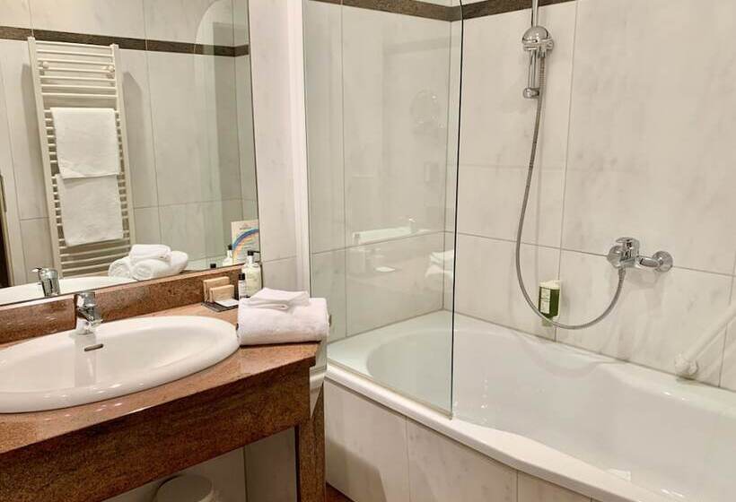 패밀리 룸, Ringhotel Hotel Zum Stein