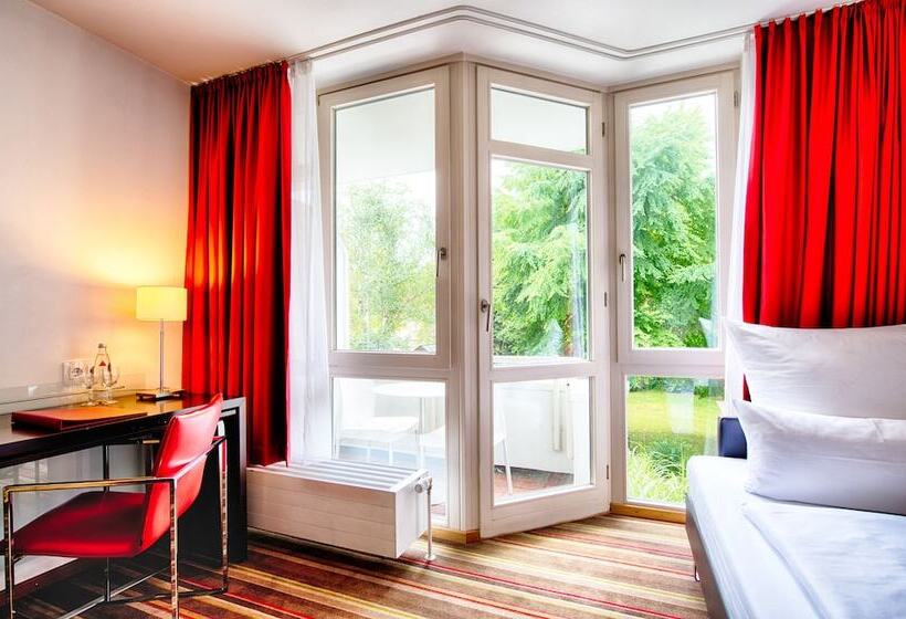 Номер Superior, Leonardo Hotel Muenchen City West