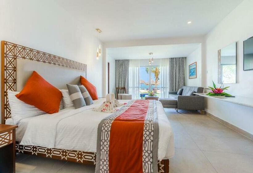 اتاق لوکس با چشم‌انداز دریا, Southern Palms Beach Resort